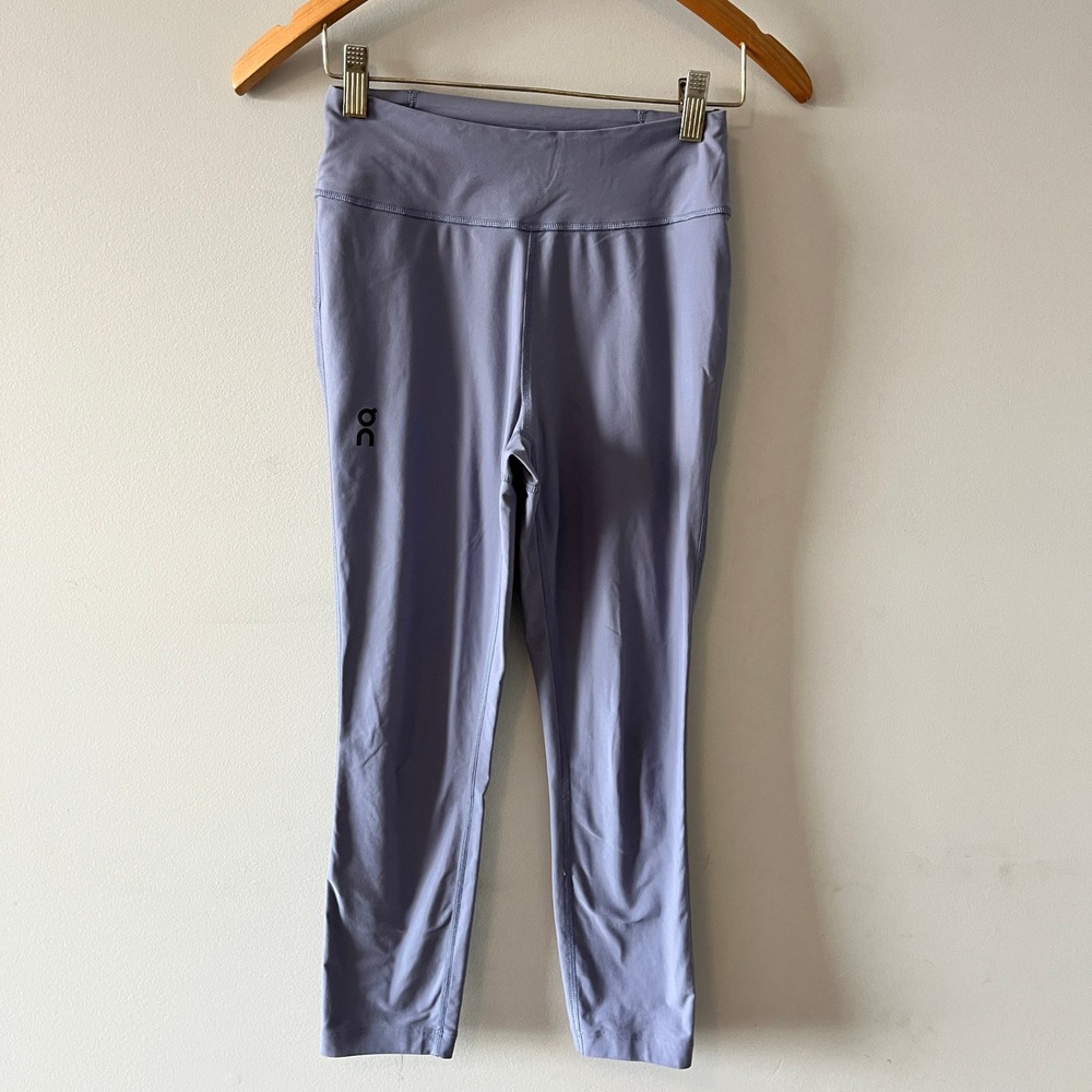 On Running Active Tights Cropped Leggings Athletic Periwinkle XS Key Pocket